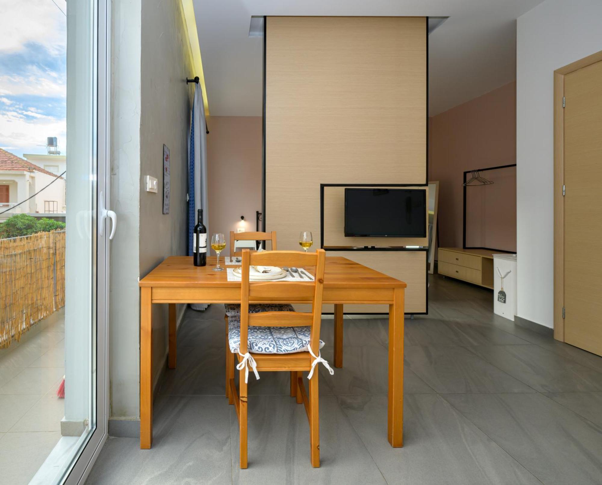 You And Me -750M From The Sea Kissamos Exterior photo